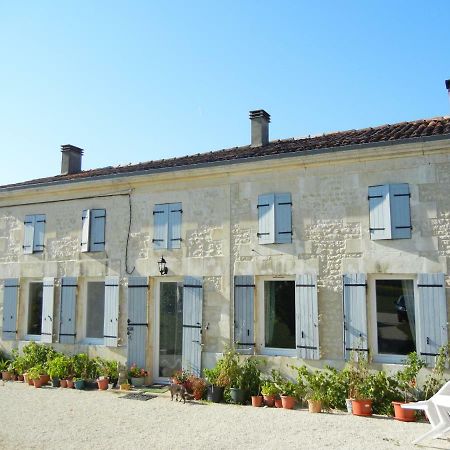 Maison Lavande Bed and Breakfast Saint-Jean-dʼAngély Eksteriør billede