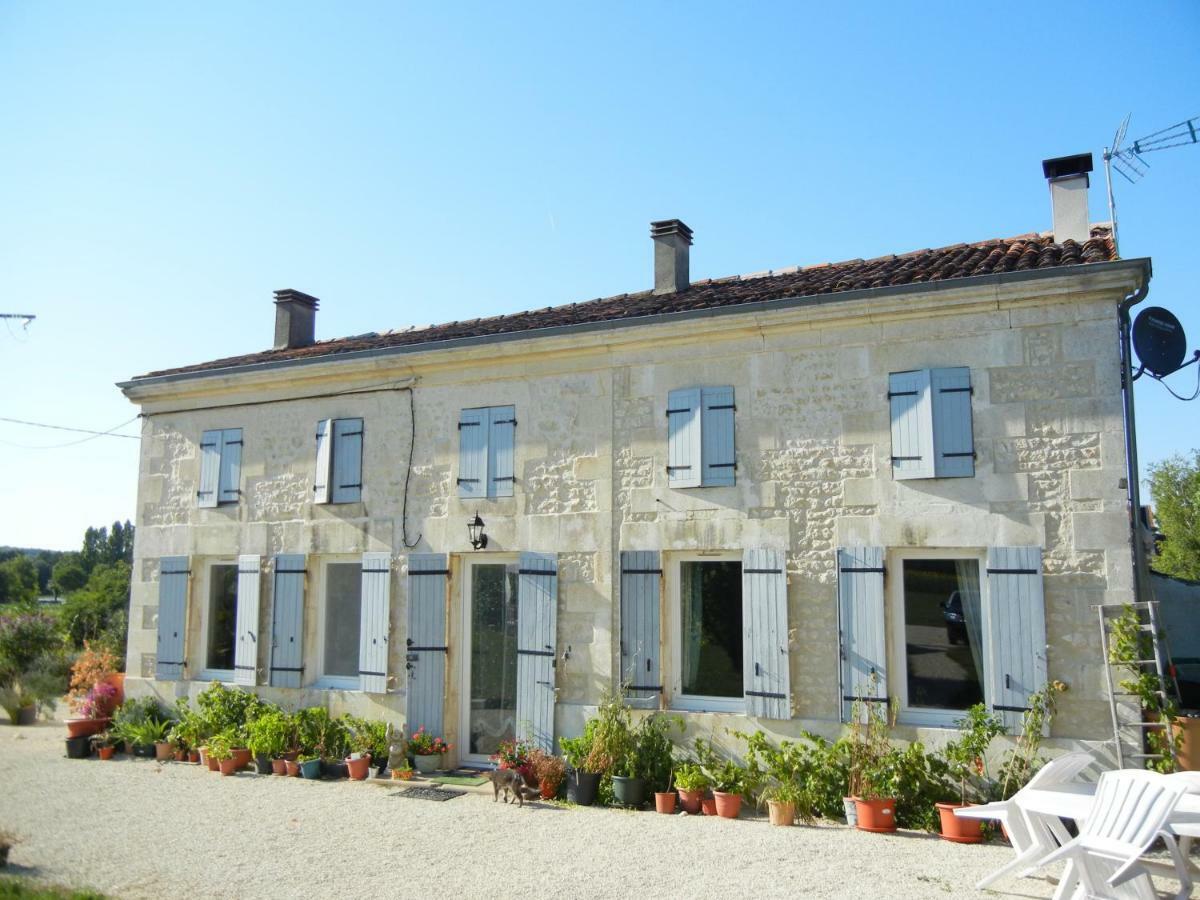 Maison Lavande Bed and Breakfast Saint-Jean-dʼAngély Eksteriør billede