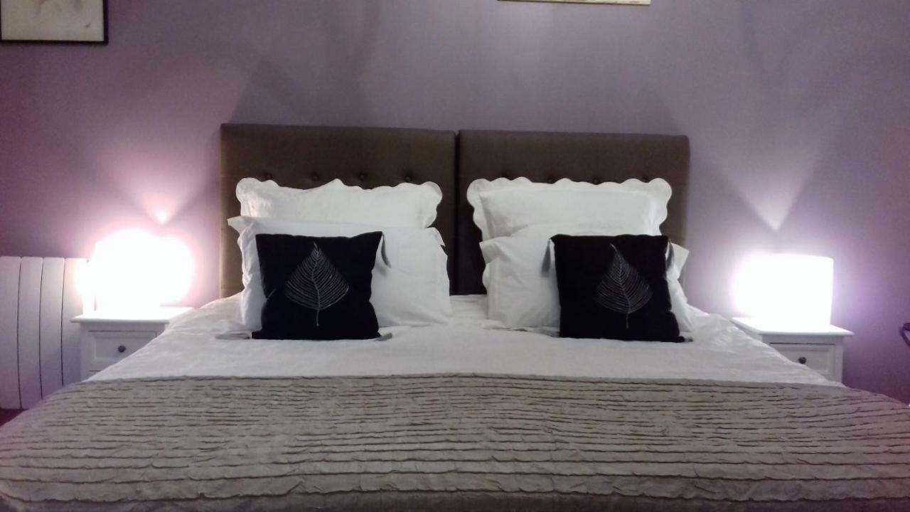 Maison Lavande Bed and Breakfast Saint-Jean-dʼAngély Eksteriør billede